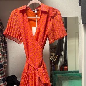 ALEXIS X Target Orange Pink Floral Print Wrap Flutter Pleated Mini Dress S NWT